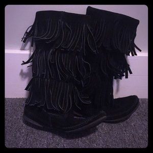 Fringe black boots 5.5